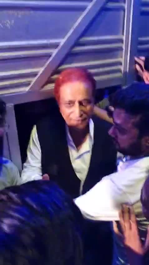 Azam Khan Jail Release LIVE Photos Update; Sitapur Jail | BJP Samajwadi Party | आजम खान जेल से बाहर आते ही DSP पर भड़के: 23 महीने बाद रिहा होकर रामपुर में घर
