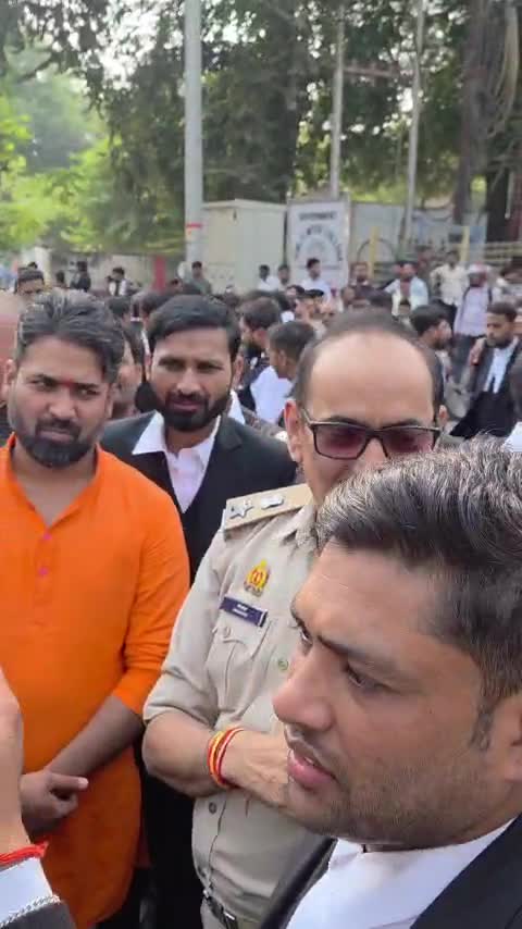 Prayagraj SRN Hospital Lawyer Assault | Advocates Protest & Slogan